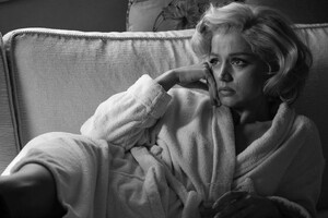 [2025.09.29] anadearmasua_555576866_18042945287693965_7514254621110725671_n.jpg