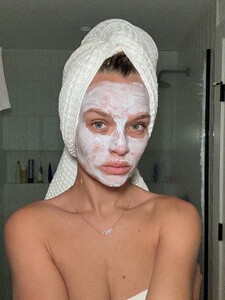 [2025.09.09] josephineskriver_543674383_18529441525020326_6836202724489227368_n.jpg