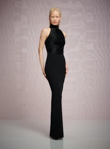 31_OS46011_PORTIA_MAXI_DRESS_BLACK_0017_Rework_900x.webp
