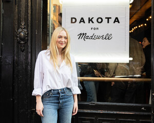 639217692_dakota-1.jpg
