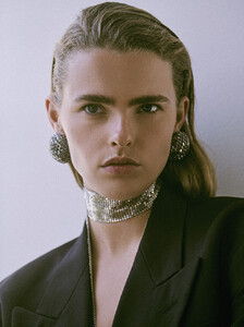 740full-olivia-sim (4).jpg