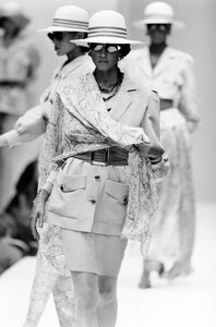 AFS-MilaSchonSpring-1990-CoutureCollection  (6).jpg