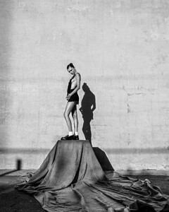 Alexis Bumgarner - Instagram [2022.07.05] 3.jpg