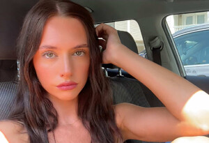 Alexis Bumgarner - TikTok 78.jpg