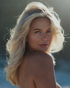 Anja W._1754464427-47499f6e3c6e97836704d41d1b60c999.jpg