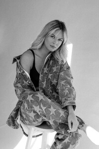 Anja W._1754464430-849b475c8e5111ba061b3dfe663017b4.jpg