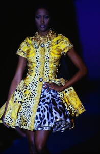 Atelier Versace SS 1992 1.jpg