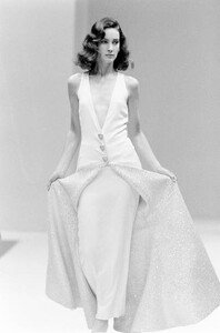 CGall-MilaSchonSpring-1990-CoutureCollection  (2).jpg