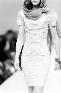 CGall-MilaSchonSpring-1990-CoutureCollection  (4).jpg