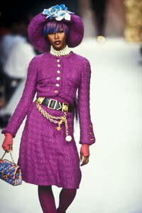 Chanel 1992 Haute Couture 24.jpg