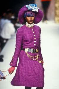 Chanel 1992 Haute Couture 25.jpg