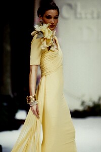 Christian Dior 1992 Haute Couture 10.jpg