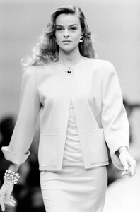 DAzzone-MilaSchonSpring-1990-CoutureCollection   (6).jpg