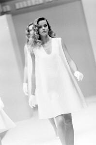 DAzzone-MilaSchonSpring-1990-CoutureCollection   (9).jpg