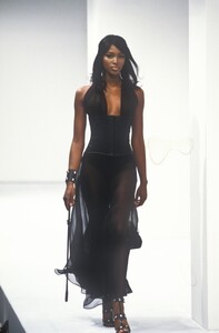 Dolce Gabbana 1995 Women RTW 81.jpg