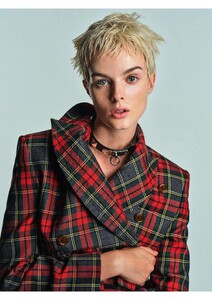 Elle Italia 23-09-2025_16.jpg