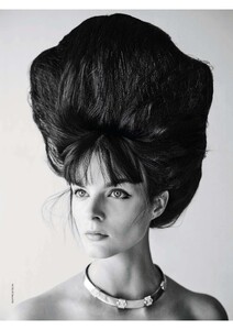 Elle Italia 23-09-2025_22.jpg