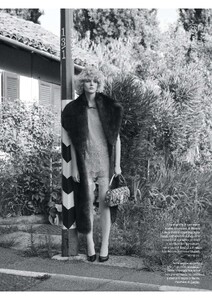 Elle Italia 23-09-2025_7.jpg