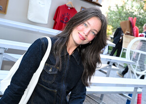 Emily DiDonato - Sports Illustrated Swimsuit [2025.09.18] Fashion.jpg