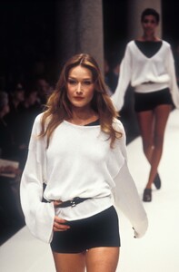 Fendi 1995 Women RTW 126.jpg