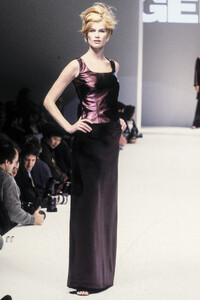 Genny 1996 Women RTW 117.jpg
