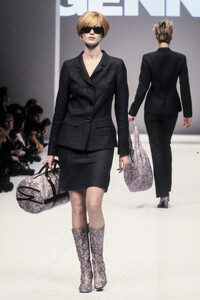 Genny 1996 Women RTW 2.jpg