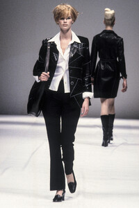 Genny 1996 Women RTW 7.jpg