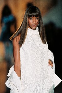 Gianni Versace 1994 Haute Couture 4.jpg