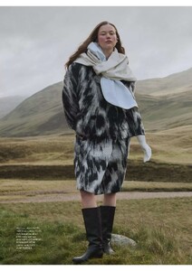 Harper's Bazaar UK 10.2025_Noor_page-0001.jpg