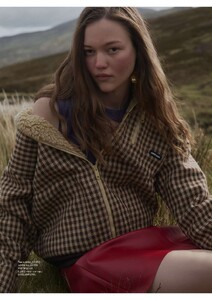 Harper's Bazaar UK 10.2025_Noor_page-0015.jpg