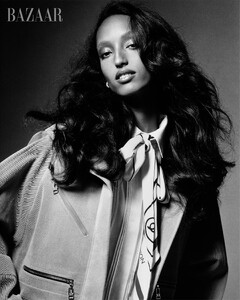 Harper's Bazaar  US October 2025_13.jpg