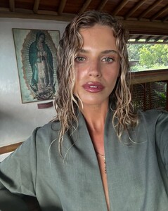 I actually like matching outfits kkk.jpg