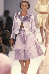 Isaac Mizrahi 1996 Women RTW 72.jpg