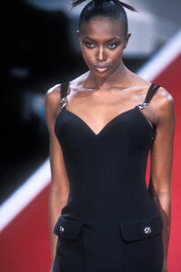 Istante 1996 Women RTW 122.jpg