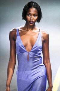 Istante 1997 Women RTW 133.jpg