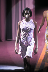 Istante 1997 Women RTW 43.jpg