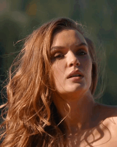 Josephine Skriver - Sports Illustrated Swimsuit [2022.04.14] 02.gif