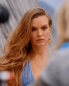 Josephine Skriver - Sports Illustrated Swimsuit [2022.04.14] 17.gif
