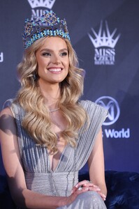 KrP - AMHa1ae28be89_210004_Miss_World_2024_K.jpg