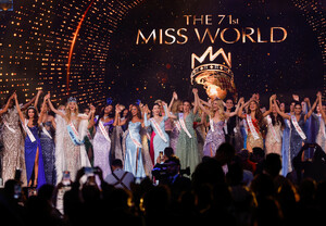 KrP - Miss World 2024 Češka Krystyna Pyszková (Bombaj, 9. března 2024) (1).JPG