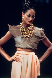 Lecoanet Hemant1992 springsummer haute couture collection.jpg