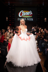 Livvy Dunne - Sports Illustrated Swimsuit [2025.09.11] Fashion 2.jpg