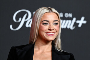 Livvy Dunne - Sports Illustrated Swimsuit [2025.09.12] Fashion 1.jpg