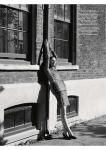 Marie Claire Italia Erin 10-2025_11.jpg