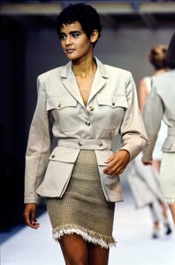 Nadege_du_Bospertus_Azzedine_Alaia_SS1990_06.jpg