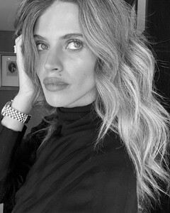 Para mostrar o cabelo que durou de 5ª a Domingo depois de ski, eventos, jantares e outras ativid (2).jpg