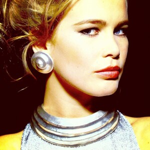 ROBERT LEE MORRIS JEWELRY  1989 (2).jpg