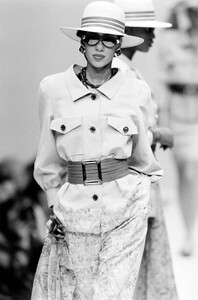 SoCole-MilaSchonSpring-1990-CoutureCollection   (1).jpg