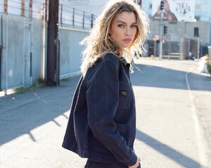 Stella Maxwell - Instagram [2022.10.11] 6.jpg