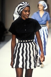Stephanie_Roberts_Azzedine_Alaia_SS1990_04.jpg